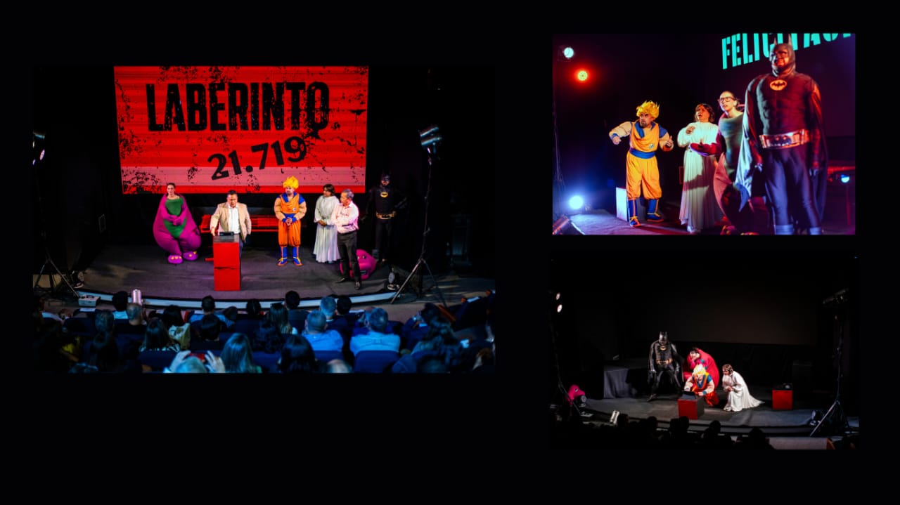Collage de función de Laberinto 21.719: elenco en escena con el letrero Laberinto 21.719 y el público en primer plano
